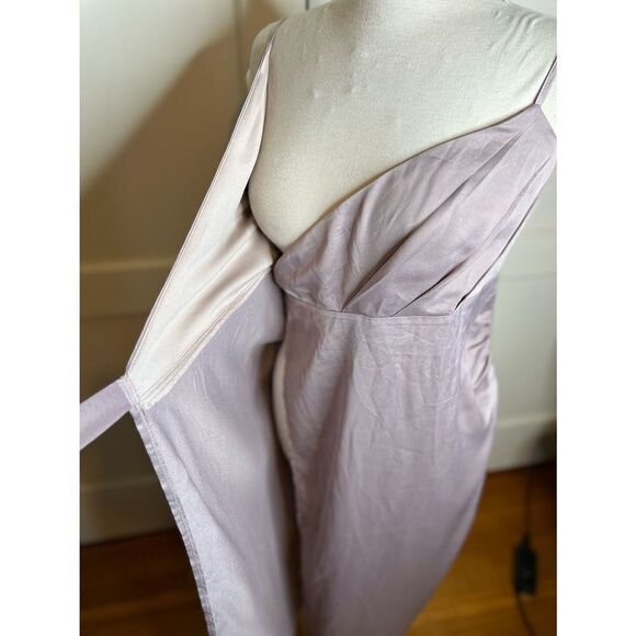 Little Mistress Maternity satin wrap midi dress - Picture 6 of 10